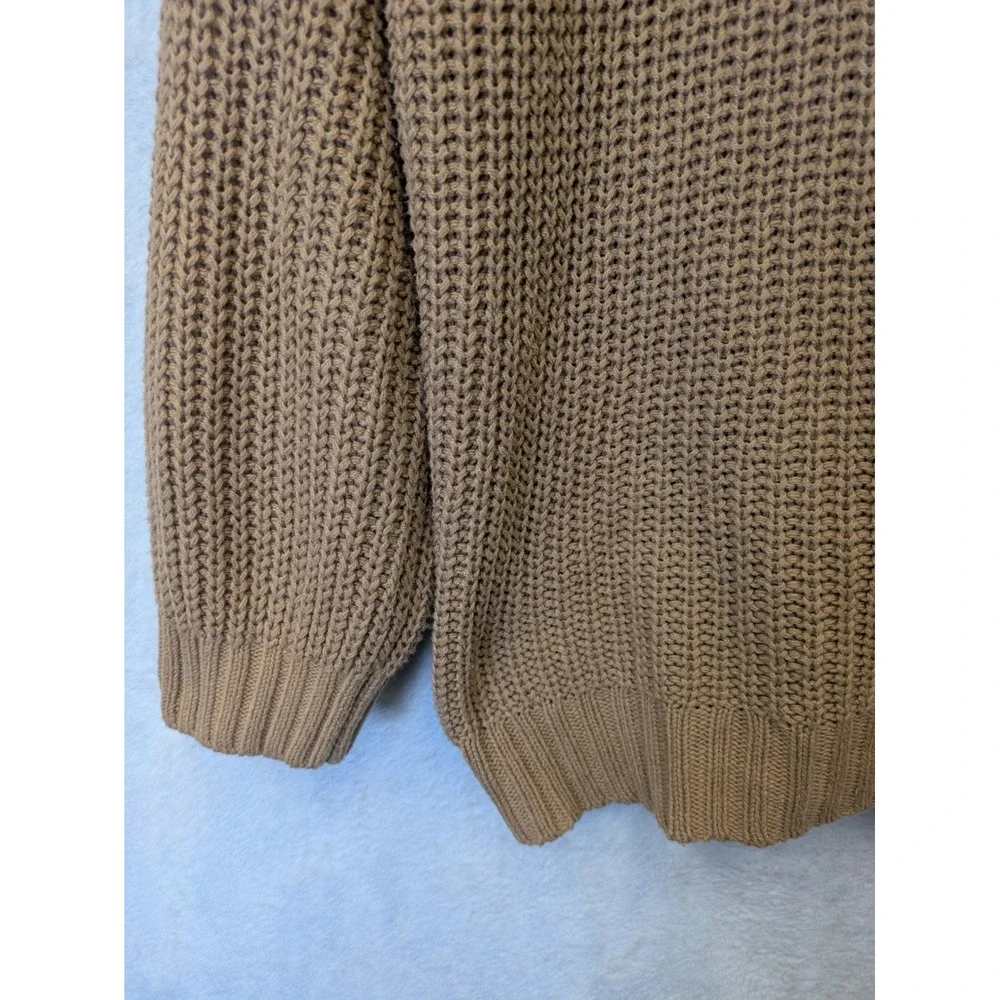American Eagle Outfitters oversized chunky